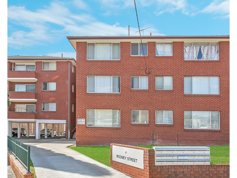 4/4 Mooney Street, Strathfield South NSW 2136