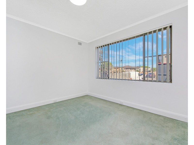 4/4 Mooney Street, Strathfield South NSW 2136