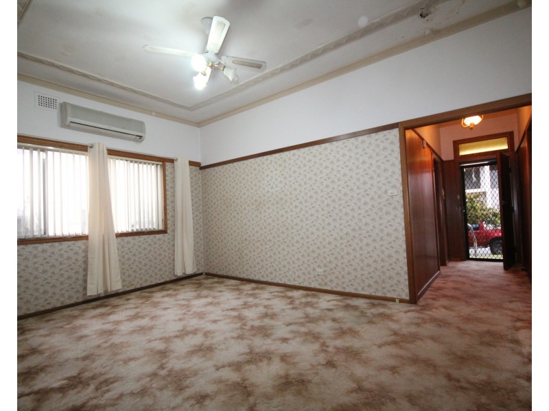 28 Remly Street, Roselands NSW 2196