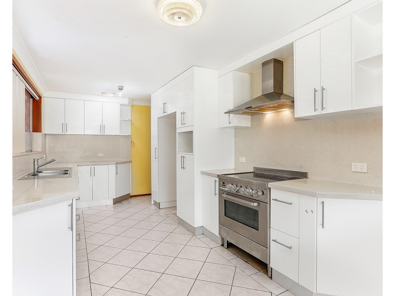 168 Old Kent Road, Mount Lewis NSW 2190