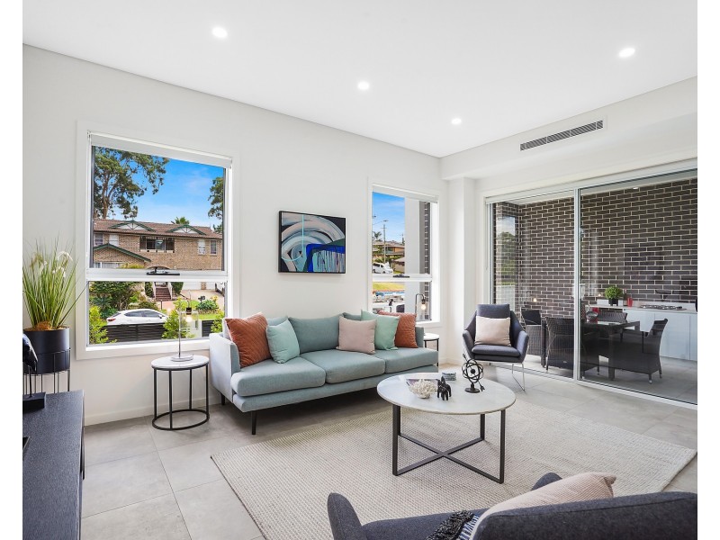 1 Bligh Close, Georges Hall NSW 2198