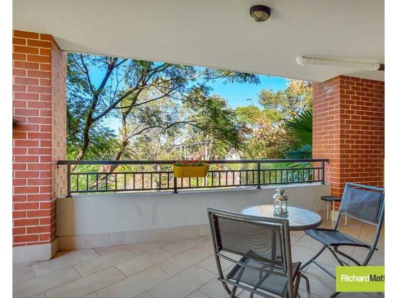 2/63a Grosvenor Crescent, Summer Hill NSW 2130