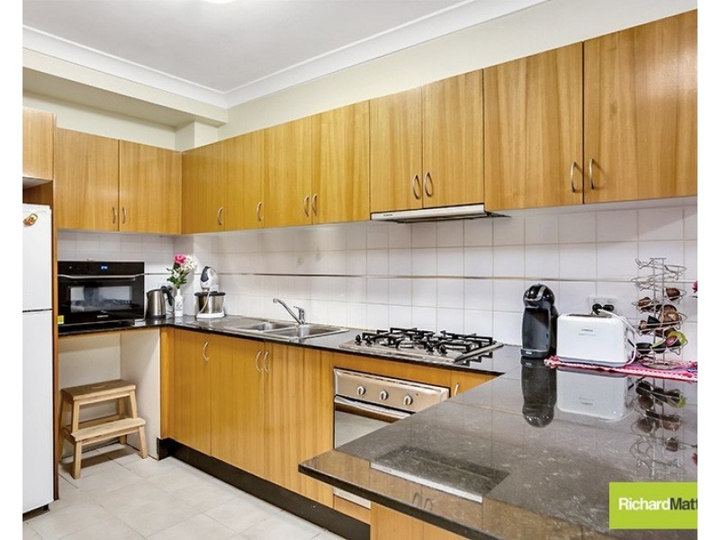 2/63a Grosvenor Crescent, Summer Hill NSW 2130