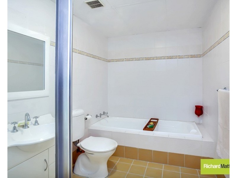 2/63a Grosvenor Crescent, Summer Hill NSW 2130