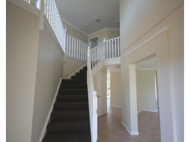 12 Swan Circuit, Green Valley NSW 2168