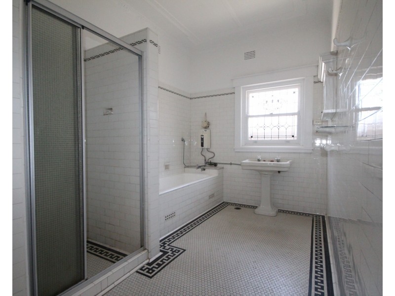 2/27 Sunbeam Avenue, Burwood NSW 2134