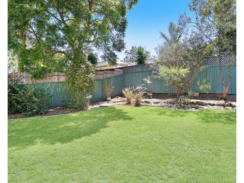 10 Carinya Road, Picnic Point NSW 2213