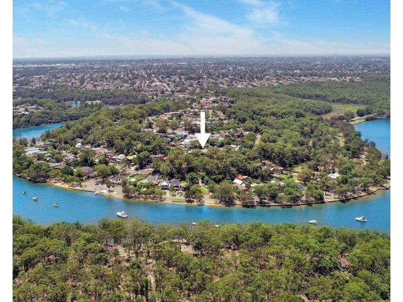 10 Carinya Road, Picnic Point NSW 2213