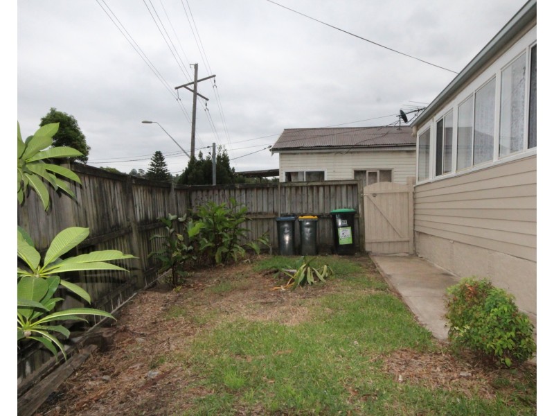 30 Old Pittwater Road, Brookvale NSW 2100