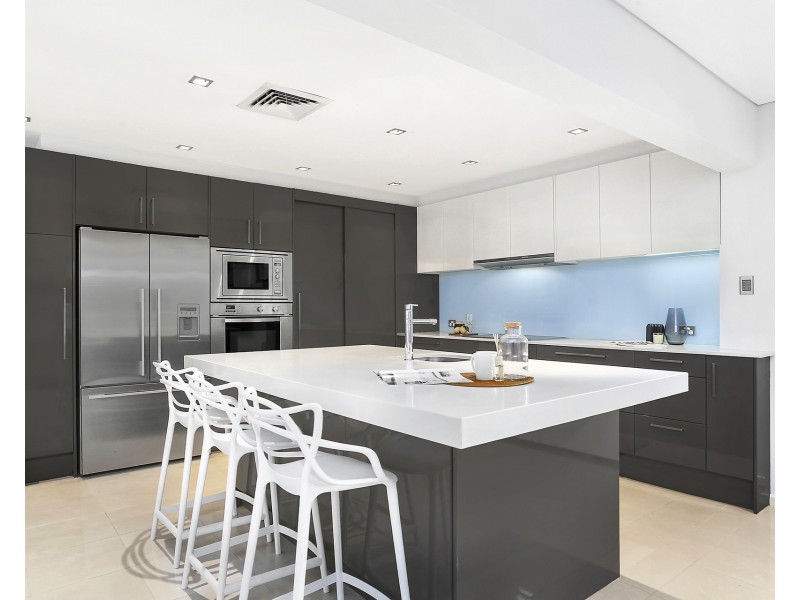 130 Flinders Road, Georges Hall NSW 2198