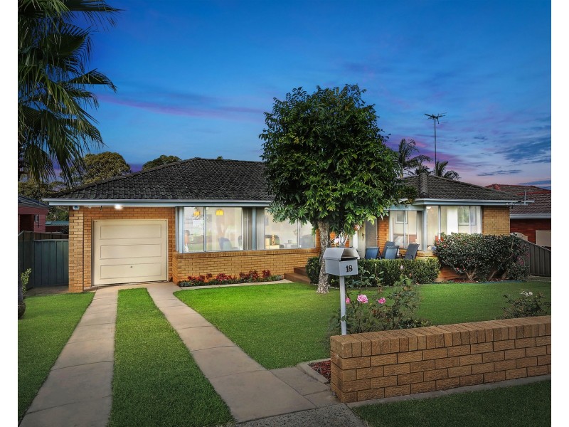 18 Universal Avenue, Georges Hall NSW 2198