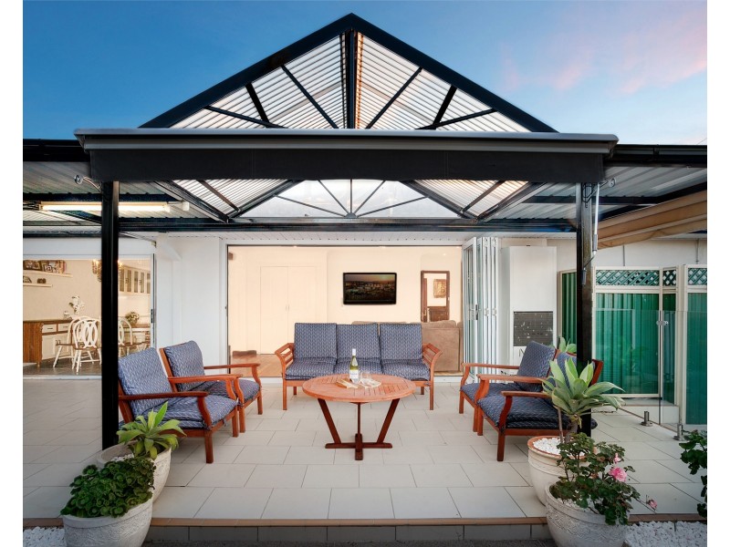 1 Flinders Road, Georges Hall NSW 2198