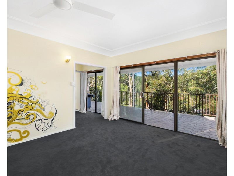 14 Carinya Road, Picnic Point NSW 2213