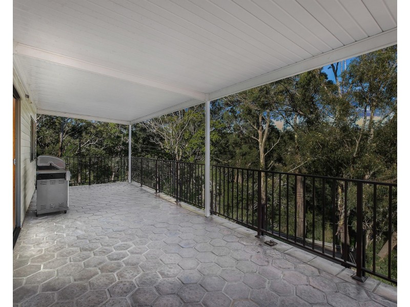 14 Carinya Road, Picnic Point NSW 2213