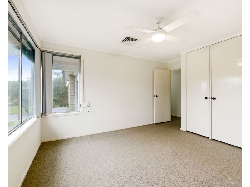 81 Amaroo Avenue, Georges Hall NSW 2198