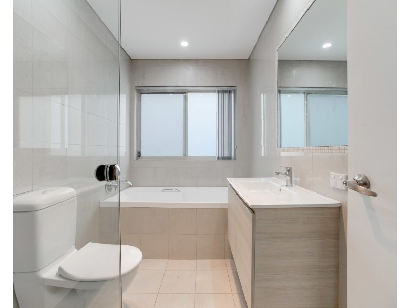 6 President Street, Croydon Park NSW 2133