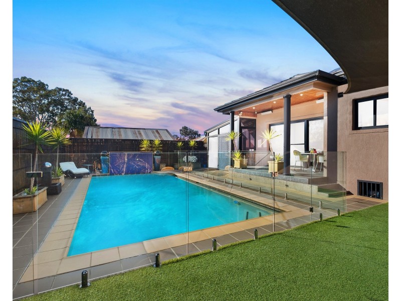 1 Wright Close, Georges Hall NSW 2198