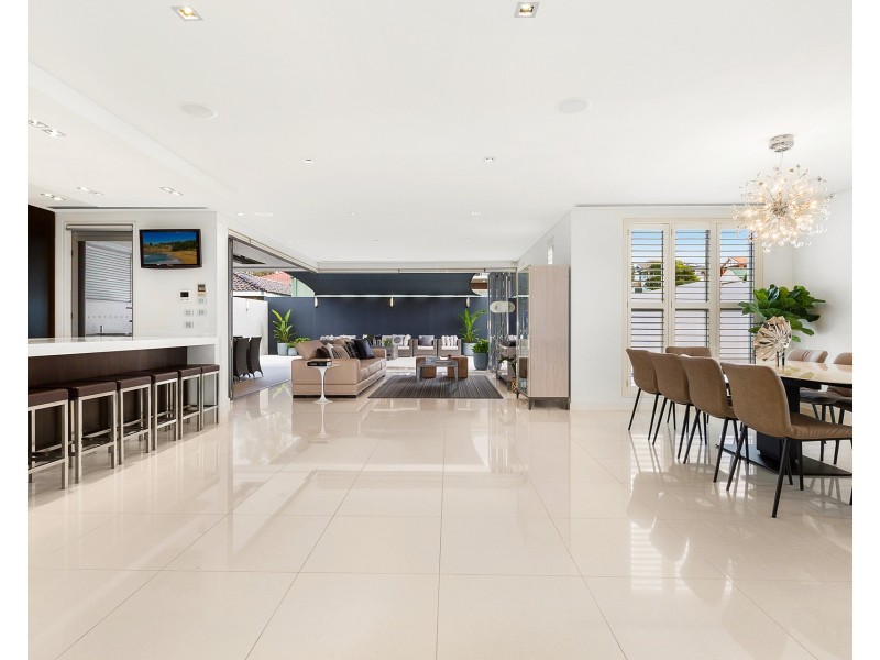 30 Elphinstone Street, Cabarita NSW 2137