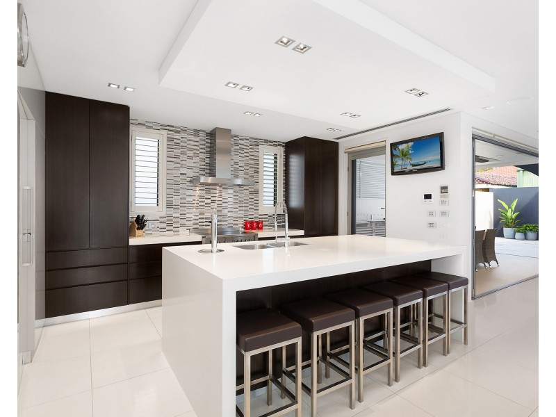 30 Elphinstone Street, Cabarita NSW 2137