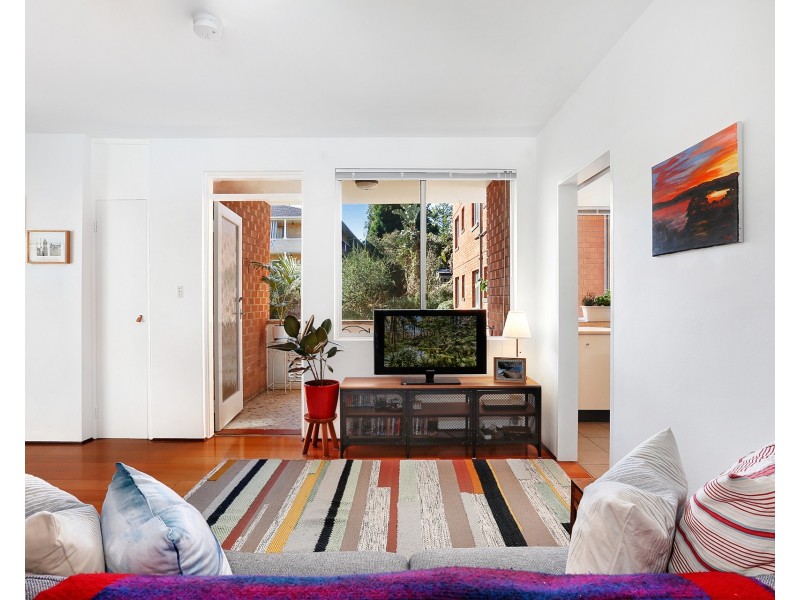 2/96 Victoria Street, Ashfield NSW 2131