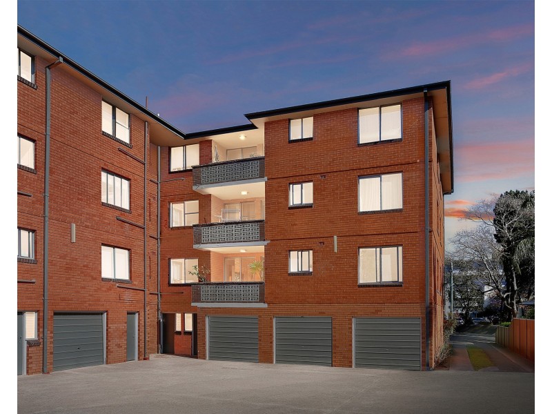 2/96 Victoria Street, Ashfield NSW 2131