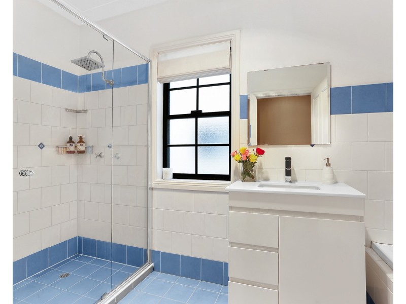 1/22 Balmoral Crescent, Georges Hall NSW 2198