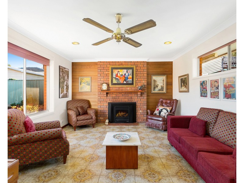 15 Talinga Avenue, Georges Hall NSW 2198