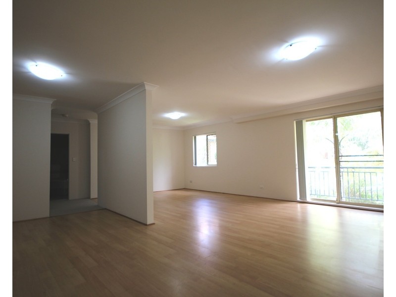 13/5-9 Marlene Crescent, Greenacre NSW 2190