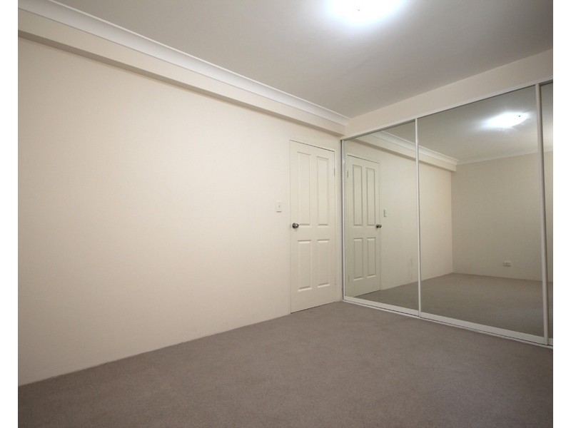 13/5-9 Marlene Crescent, Greenacre NSW 2190