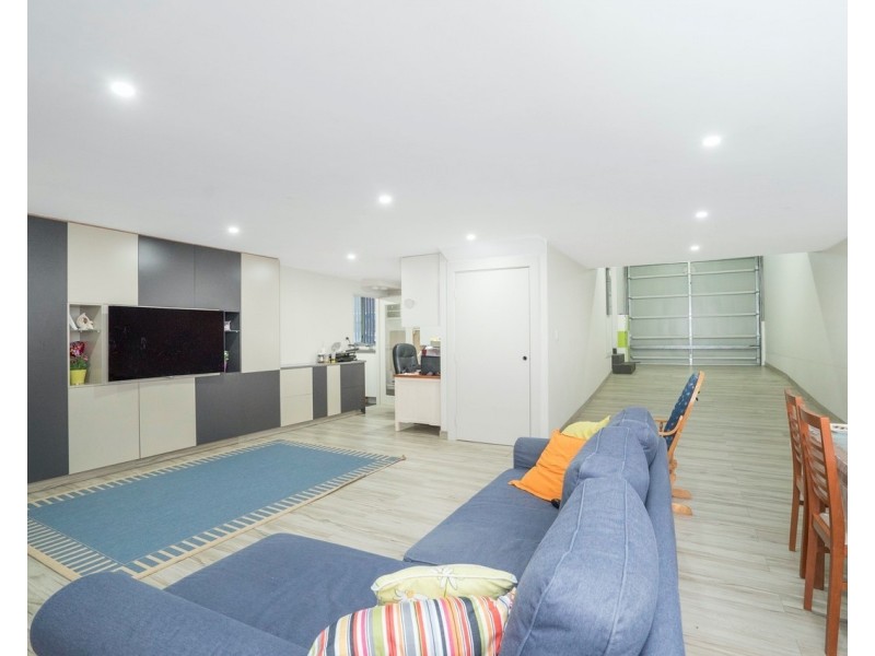 80 Riverview Road, Earlwood NSW 2206