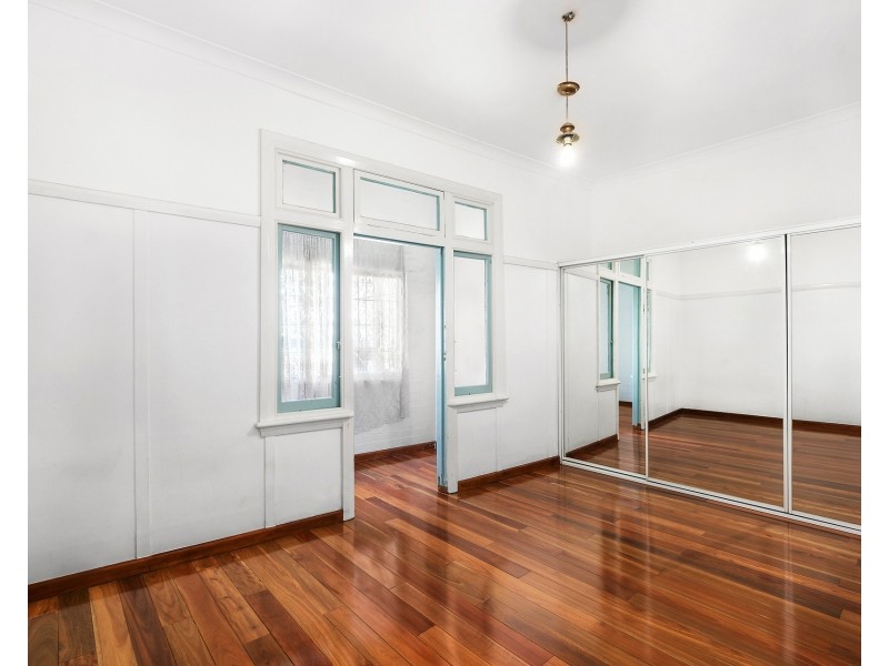 17 Breust Place, Punchbowl NSW 2196