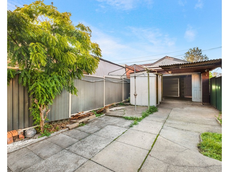 17 Breust Place, Punchbowl NSW 2196