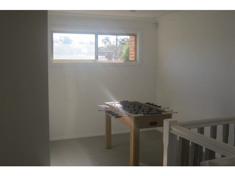 Unit 4/7 Bringelly Road, Kingswood NSW 2747