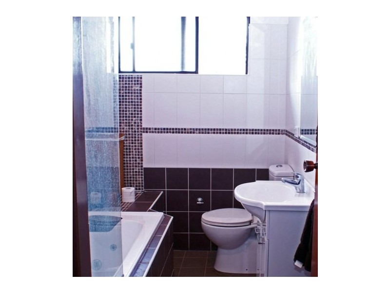 Unit 4/8 Macquarie Avenue, Penrith NSW 2750