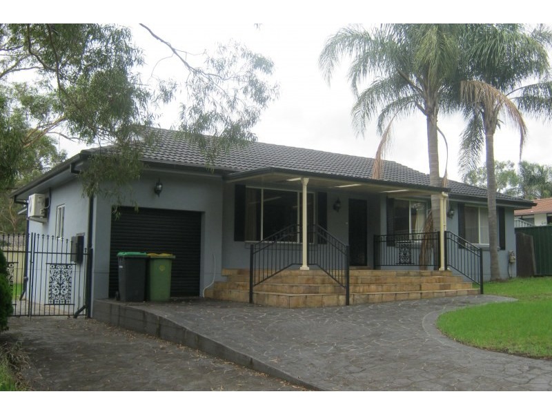 4 Ulpha Place, Cranebrook NSW 2749