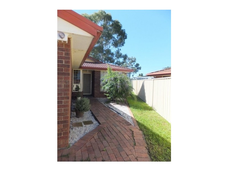 Unit 2/11 Chausson Place, Cranebrook NSW 2749
