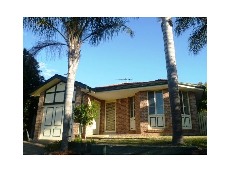 24 Kenneth Slessor Drive, Glenmore Park NSW 2745