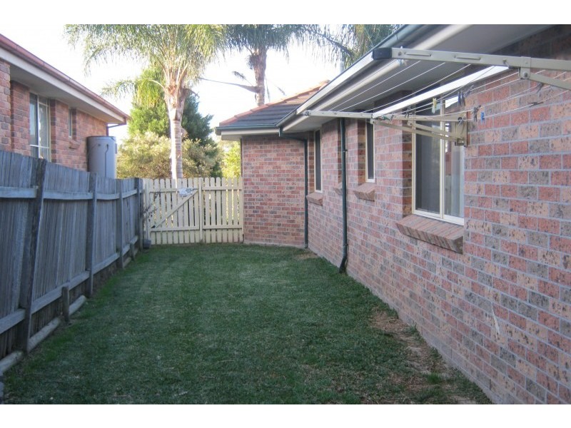 24 Kenneth Slessor Drive, Glenmore Park NSW 2745