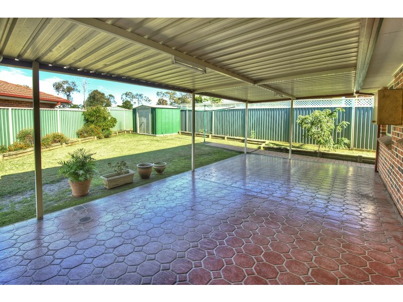 9 Andrew Thompson Place, Colyton NSW 2760