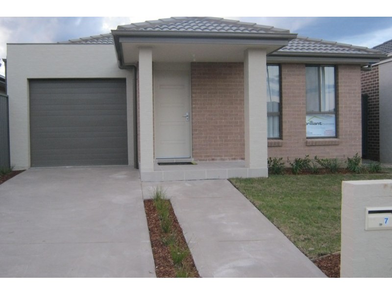 7 Rowland Place, Penrith NSW 2750