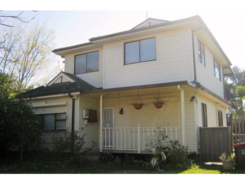 5 Ladbury Avenue, Penrith NSW 2750