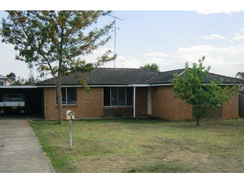 6 Lamming Place, Colyton NSW 2760