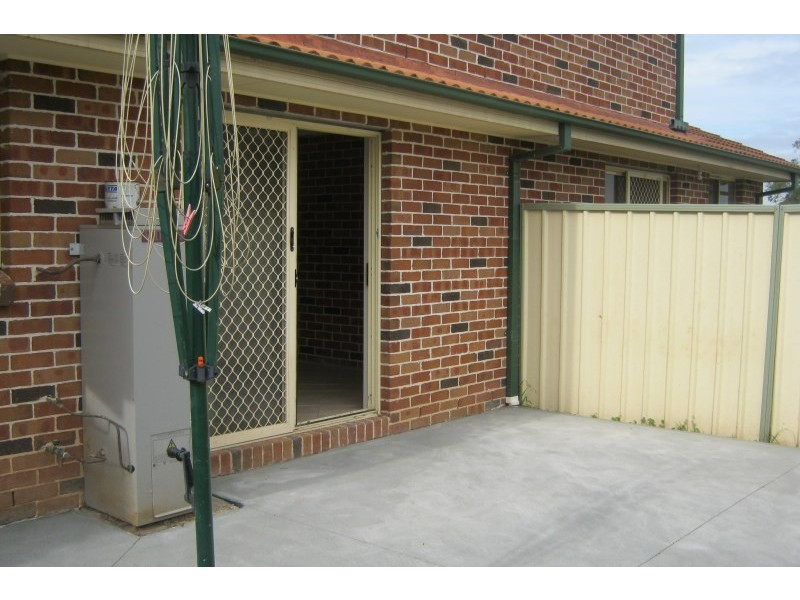Unit 5/2 Dutton Place, Glenmore Park NSW 2745