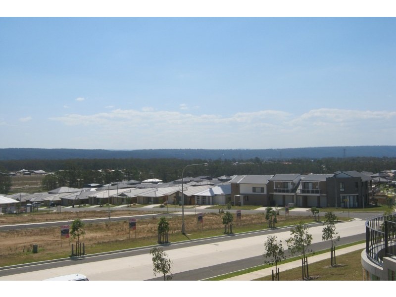 13 Blue View Terrace, Glenmore Park NSW 2745