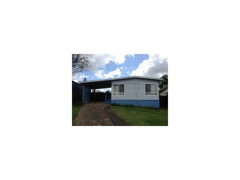 5 Dundee Street, Cambridge Park NSW 2747