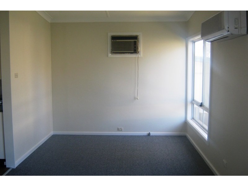 5 Dundee Street, Cambridge Park NSW 2747