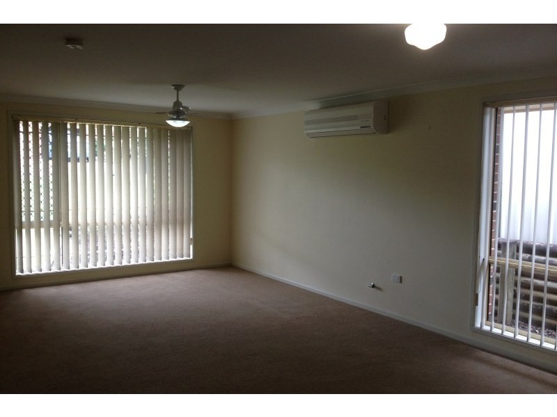 13 Neilson Close, Glenmore Park NSW 2745