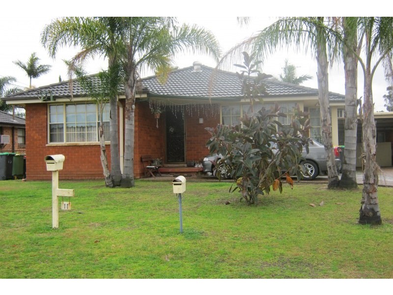 11 Tania Avenue, South Penrith NSW 2750