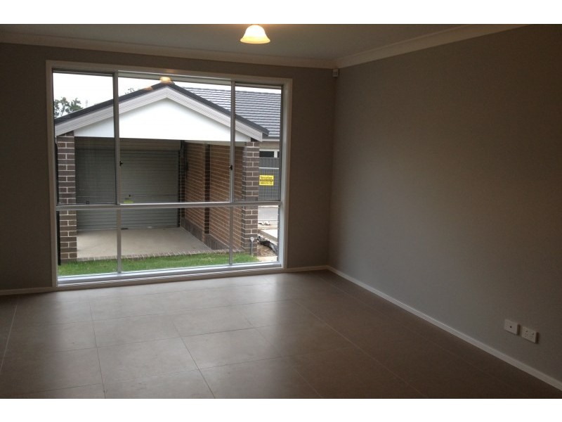 141 Glenmore Ridge, Glenmore Park NSW 2745