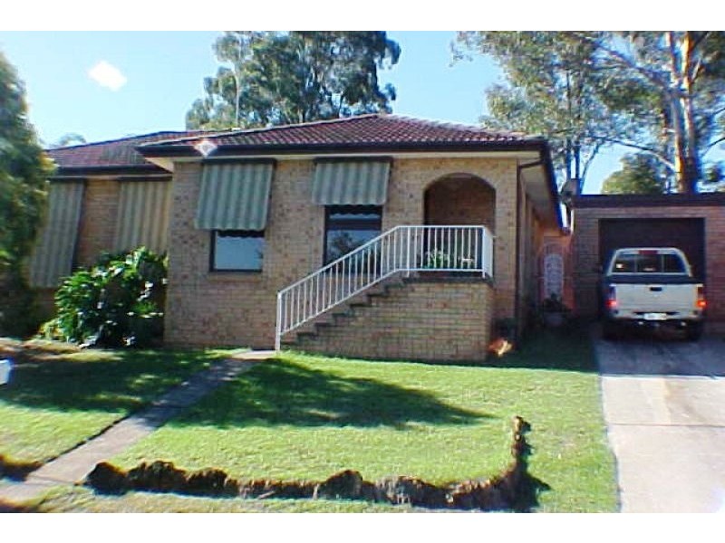 4 Scenic Circuit, Cranebrook NSW 2749